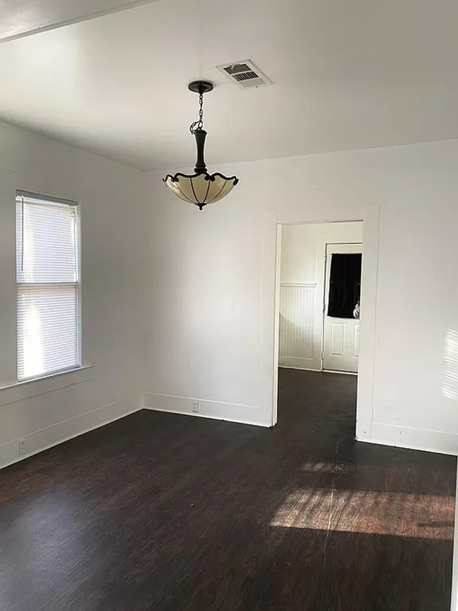 Photo - 2550 Pierce St