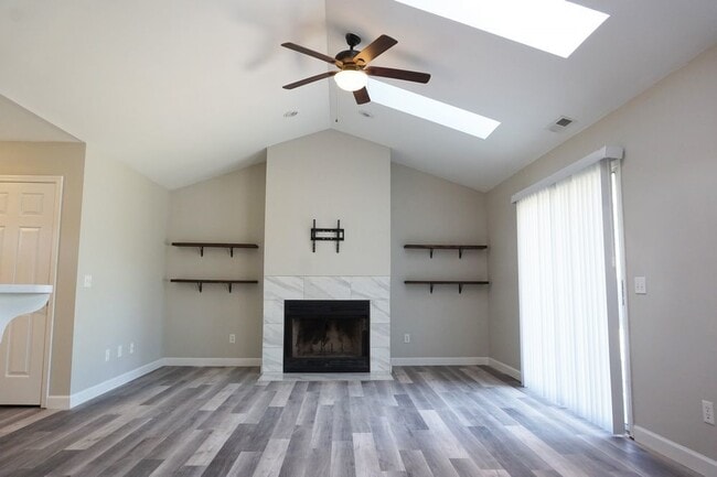 Photo - 7017 Farrington Farms Dr Casa