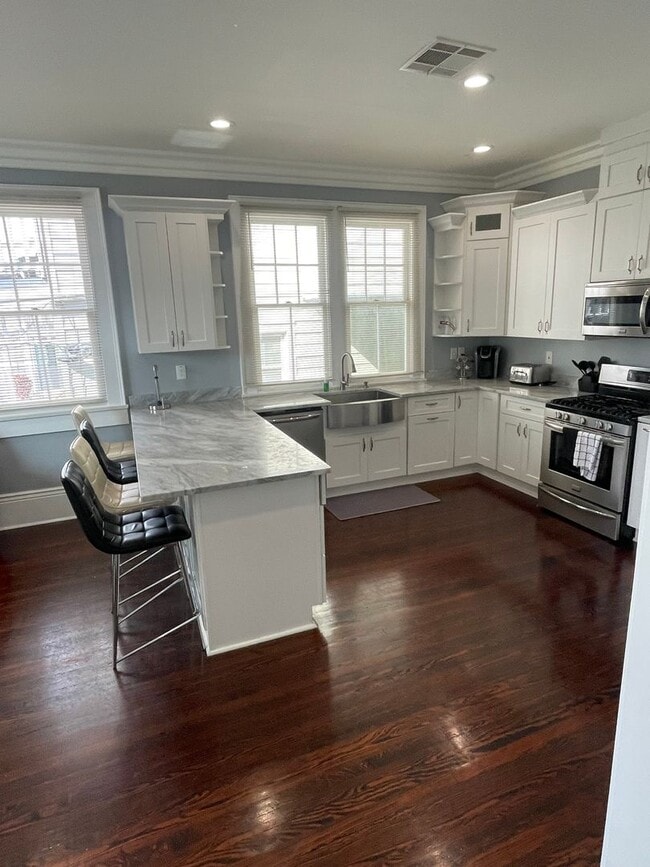 Photo - Gorgeous 3BD/1BA in MidCity Unit 3101 Palmyra Street