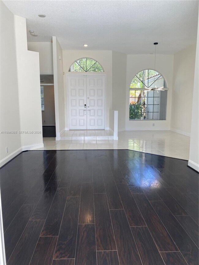 Photo - 3066 Lakewood Cir