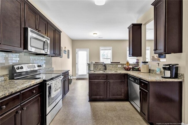 Photo - 255 Shepard Dr