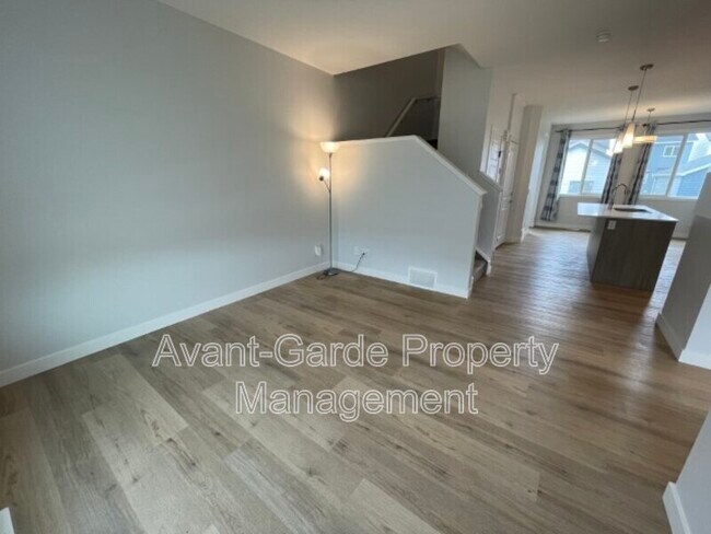 Photo - 5277 Edgemont Blvd NW