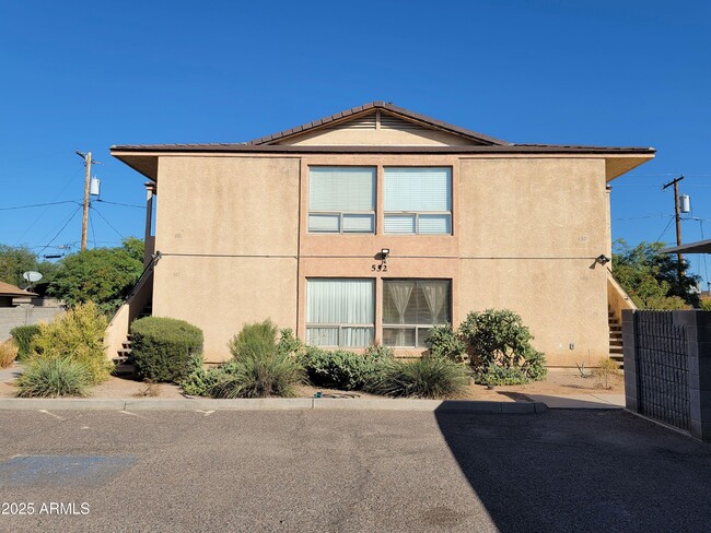 532 W 9th St Unit 201