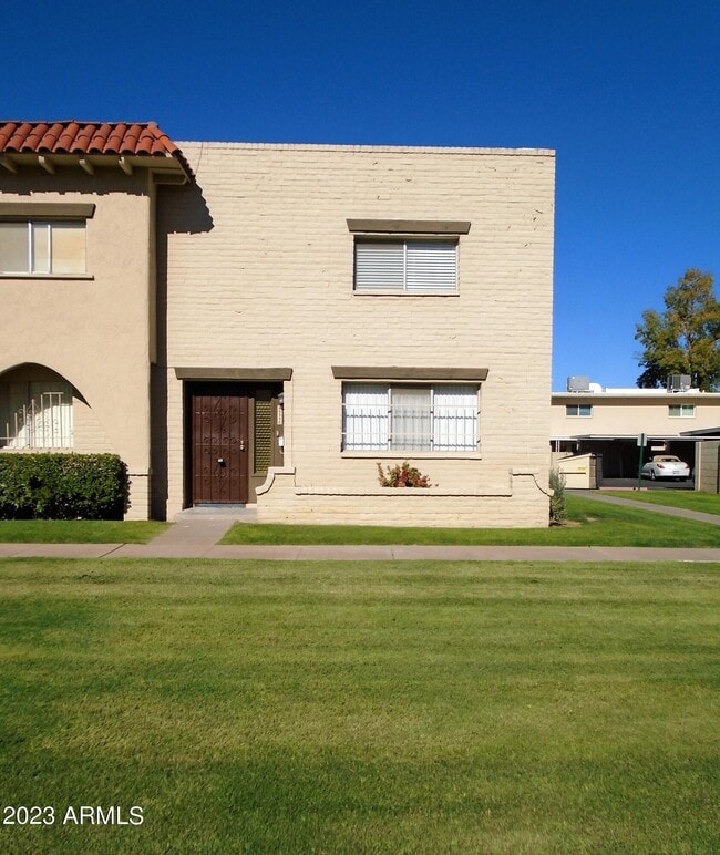 Building Photo - 6933 E Osborn Rd