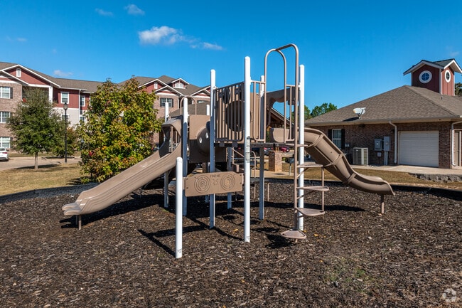 Outdoor Playground - Abbington Hill of Brownsboro