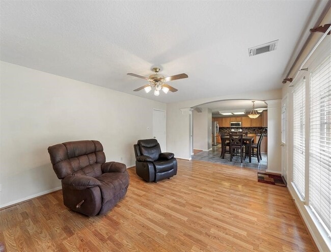 Photo - 25719 Bearborough Dr