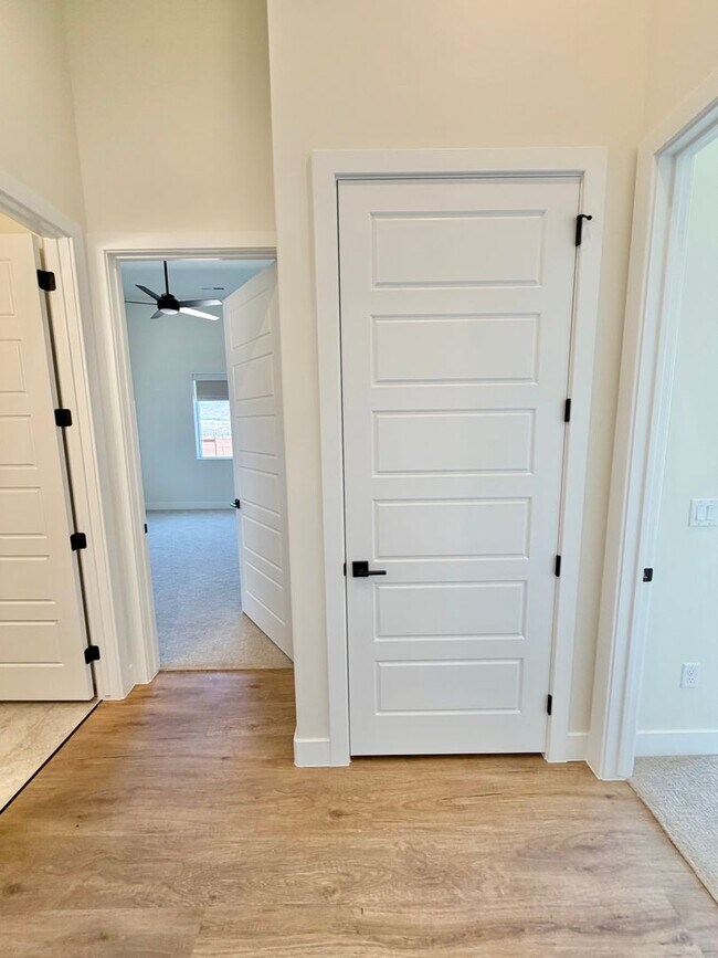 Photo - Beautiful Single-Level Home with Trail Access & Stunning Views!!!