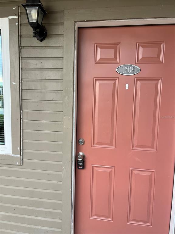 Building Photo - 10265 Gandy Blvd N Unit 1709