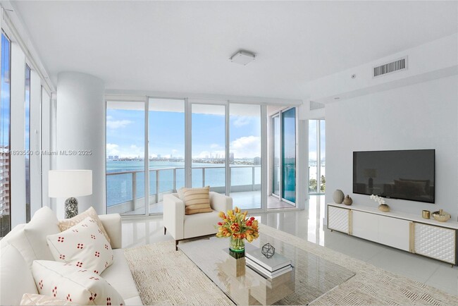 Photo - 2020 N Bayshore Dr Unit 1101