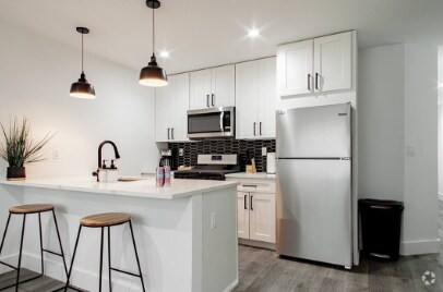 Building Photo - 1530 Neal St NE Unit B2 Rental