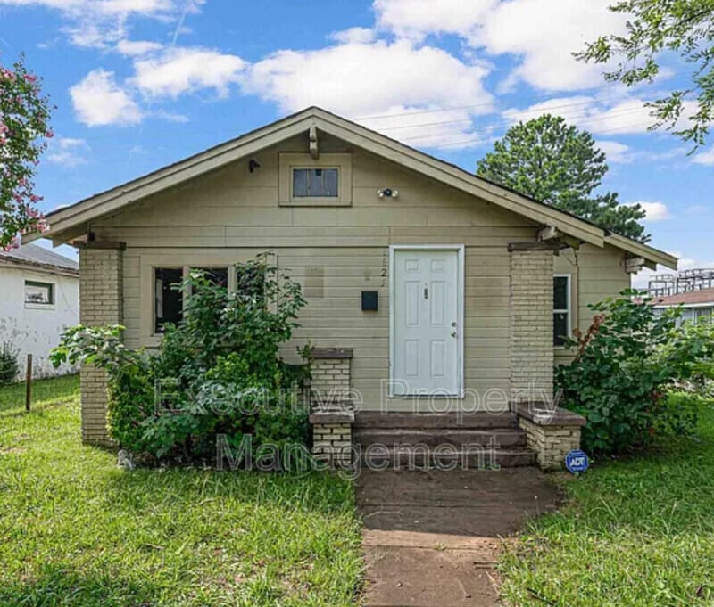 Photo - 1625 29th Ave N