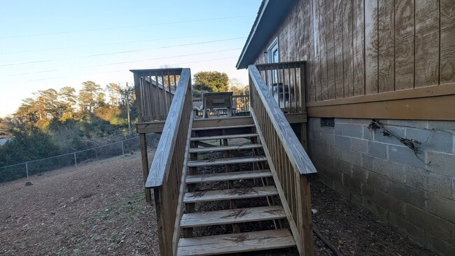 Photo - 613 McArthur Blvd