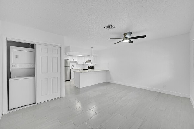 Photo - Centro Apartments - 3281 Coral Hills Dr.