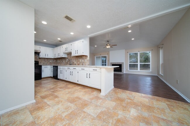 2411 Gunston Ct