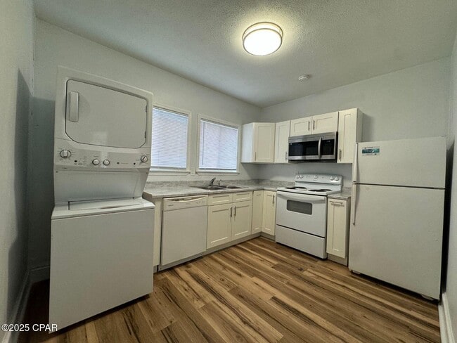 Photo - 422 Magnolia Ave Unidad 4