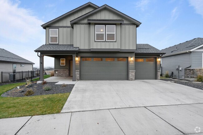 Building Photo - Gorgeous Legacy Ridge Home with Incredible...