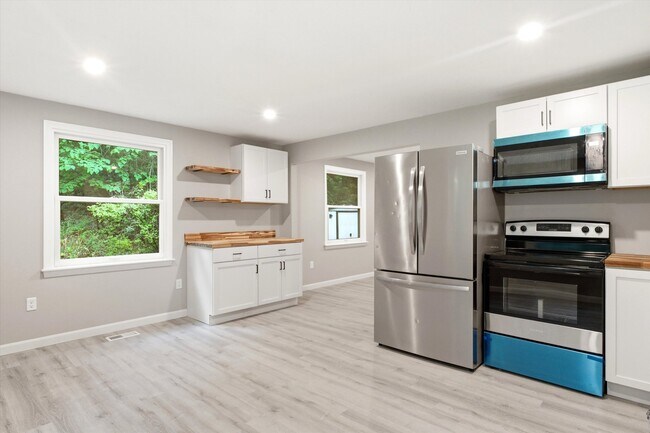 182 Buck St Unit A
