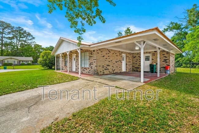 Photo - 329 Springdale Cir
