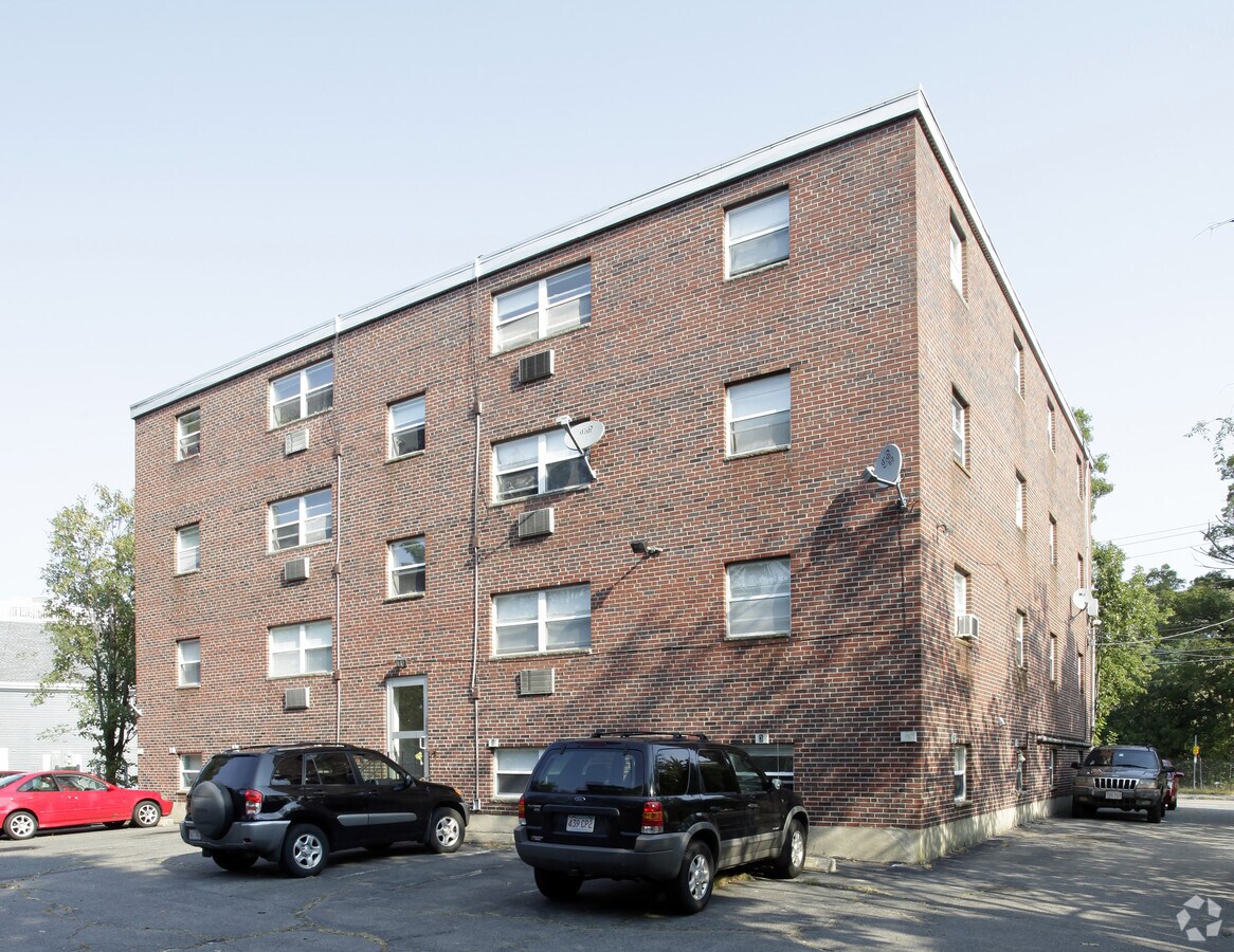 Photo - 100 Quarry St Apartments