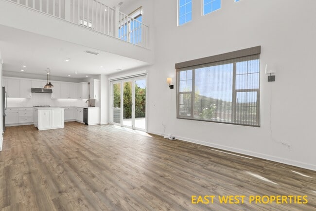 Photo - 136 Falcon Rdg