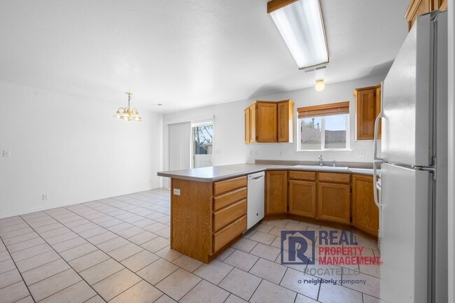 Photo - Beautiful 2 bed 2 bath twin home - 2 car garage