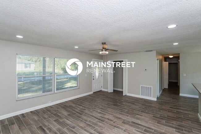 Photo - 3 Bedroom Pet-Friendly Home in PALM BAY, FL with Main Street Renewal