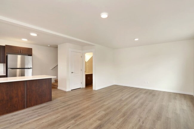 404-412 Front Street
