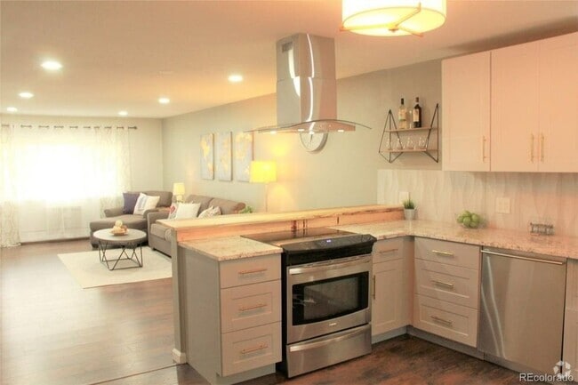 Building Photo - 7050 W Cedar Ave Unit 206 Rental