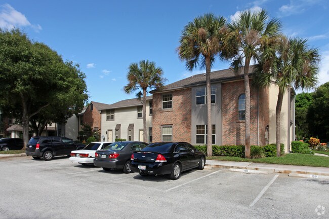 Photo - Crystal Pointe Apartments