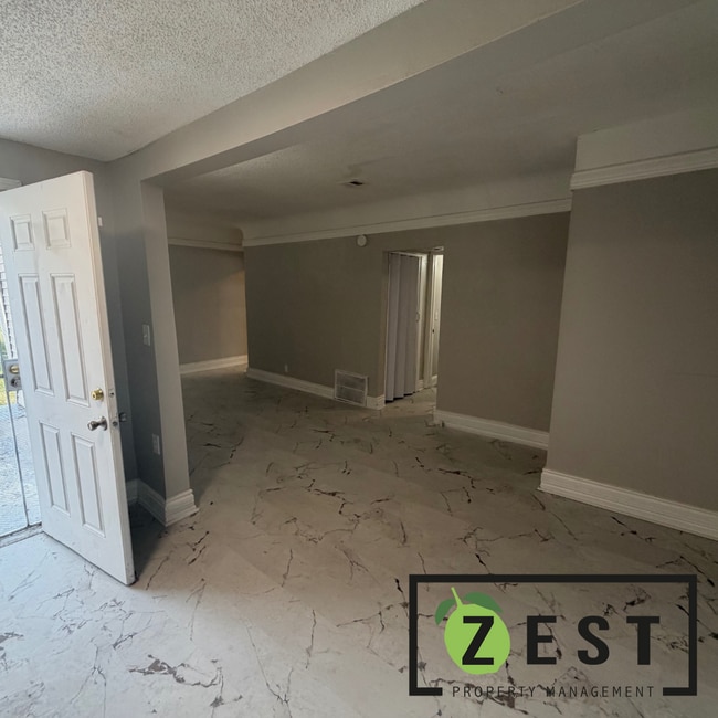 Photo - 2 BED + BONUS ROOM! 1 BATH HOME!