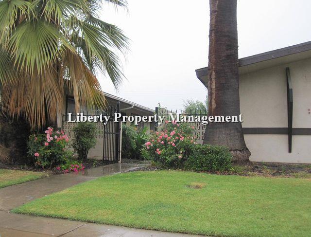 Photo - 5055 E Belmont Ave Unidad A