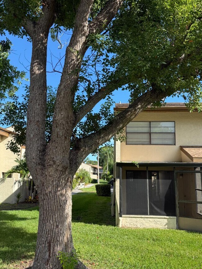 Photo - 9209 Seminole Blvd