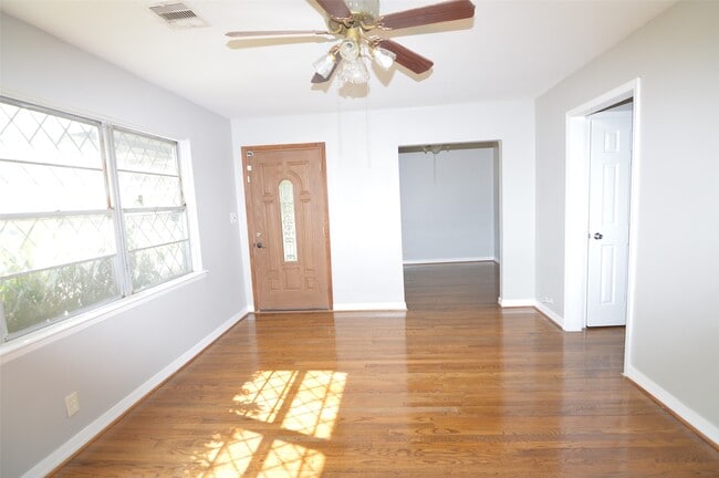 Photo - 1403 Elton St