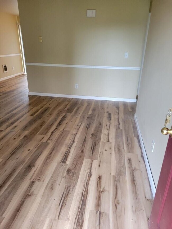 Photo - REEDWAY Unit 8723