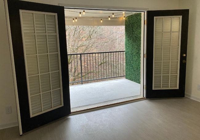 Photo - 3615 Essex Ave