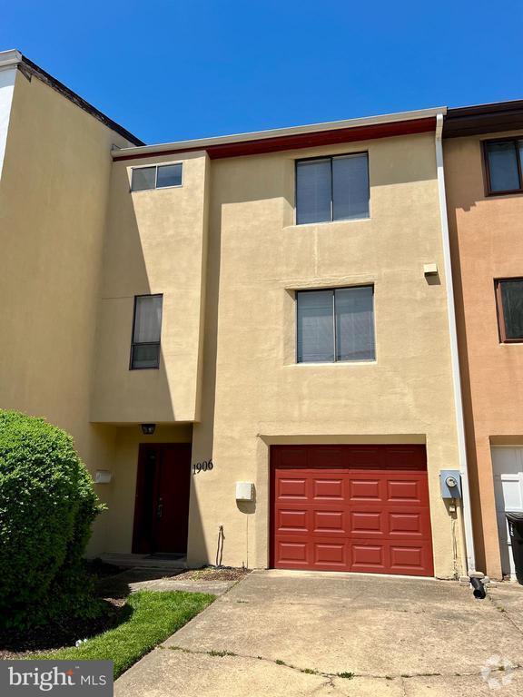 Building Photo - 1906 N Woodley St Rental