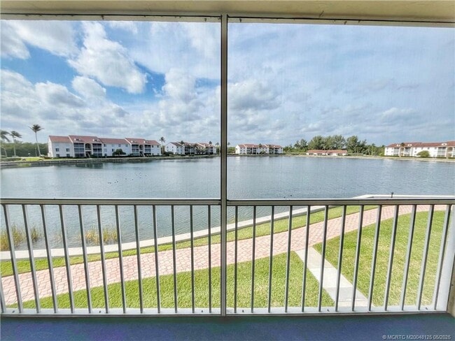 Photo - 4436 NE Ocean Blvd Unidad 100E2