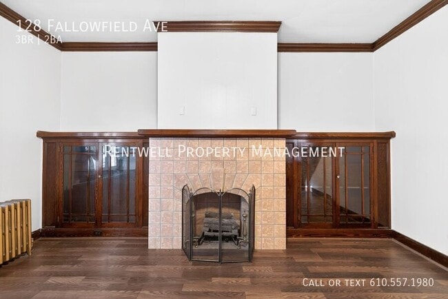 Photo - 128 Fallowfield Ave