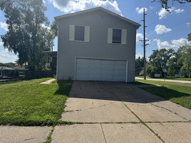 Photo - 2107 Tanglefoot Ln