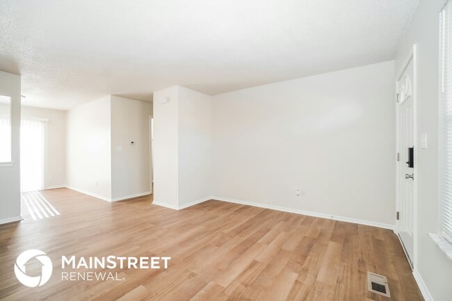 Photo - 5761 Ricardo Dr