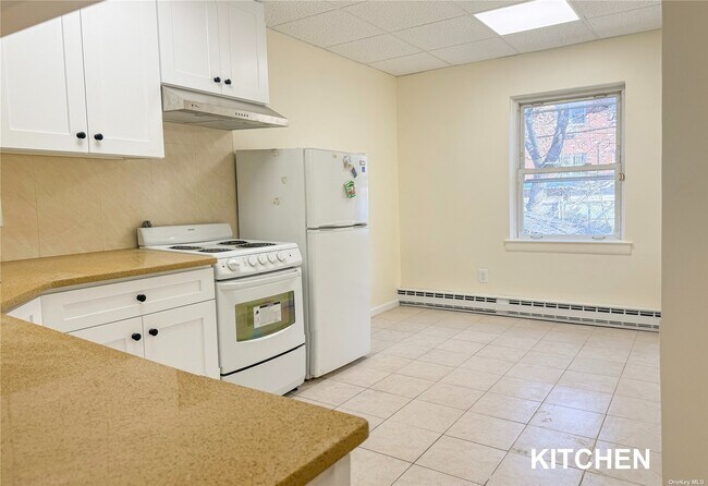 Photo - 43-25 162nd St