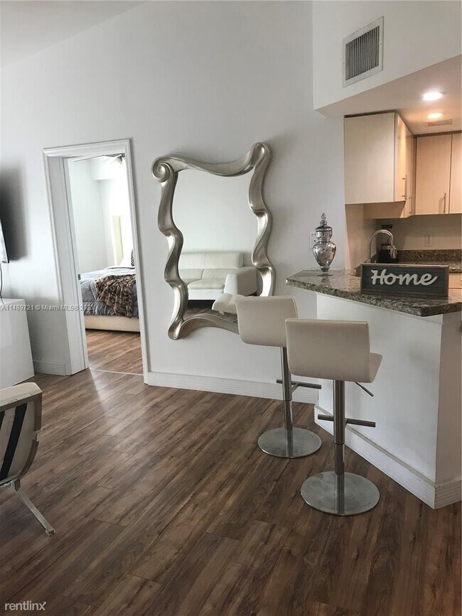 Photo - 2 br, 2 bath Condo - 2119 SE 10th Ave Apt 917 Unidad Apt 917