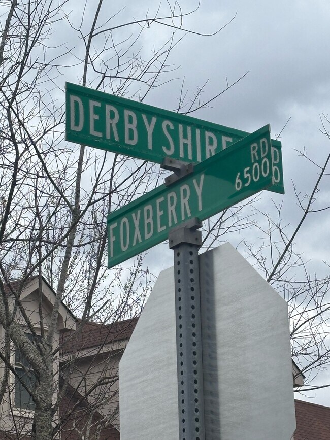 Photo - 1135 Derbyshire Rd