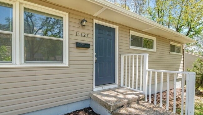 Photo - 11427 Richmond Ave