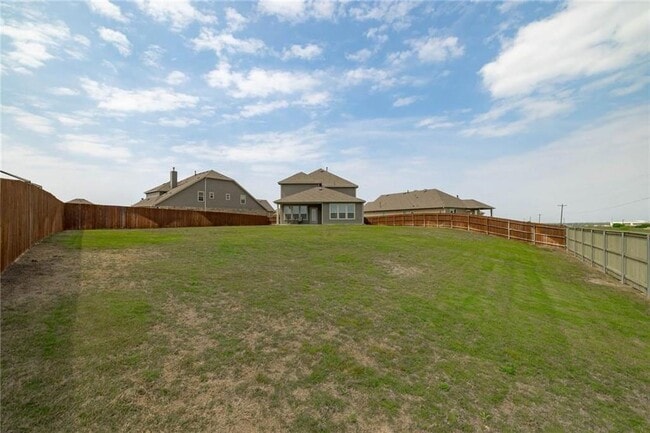 Photo - 165 Carlina Lp