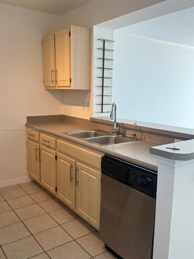 Photo - 2665 SW 37th Ave Unit 1403