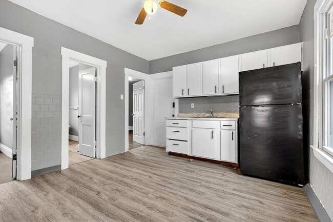 Photo - 4118 E 64th St Unit Upper