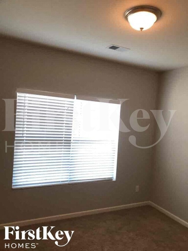 Photo - 5037 Bella Ct