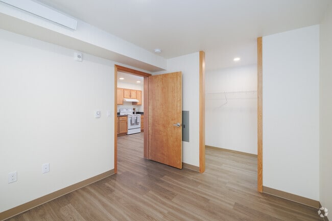 2BR 1BA - 709SF - Bedroom