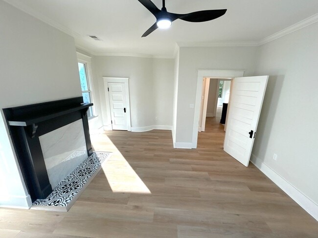 Photo - 280 N McNeil St